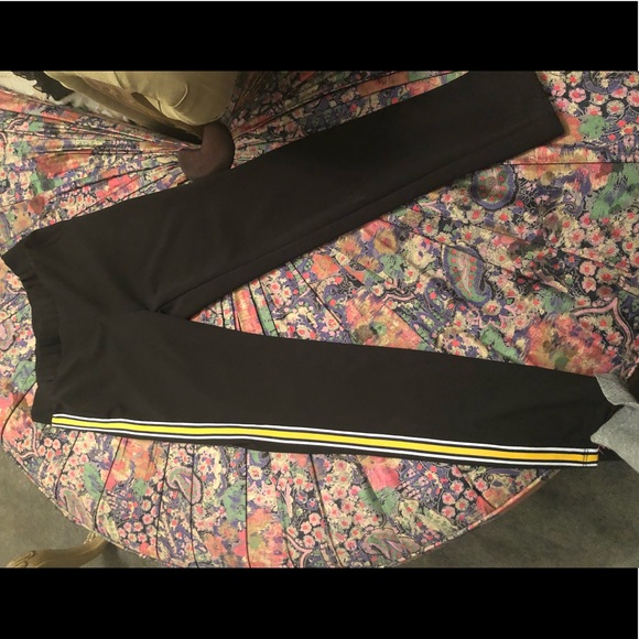 Keep 'Em In Line Pants - Picture 2 of 7